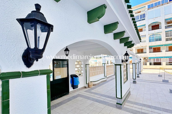 Resale - Apartment - Torrevieja - La Mata
