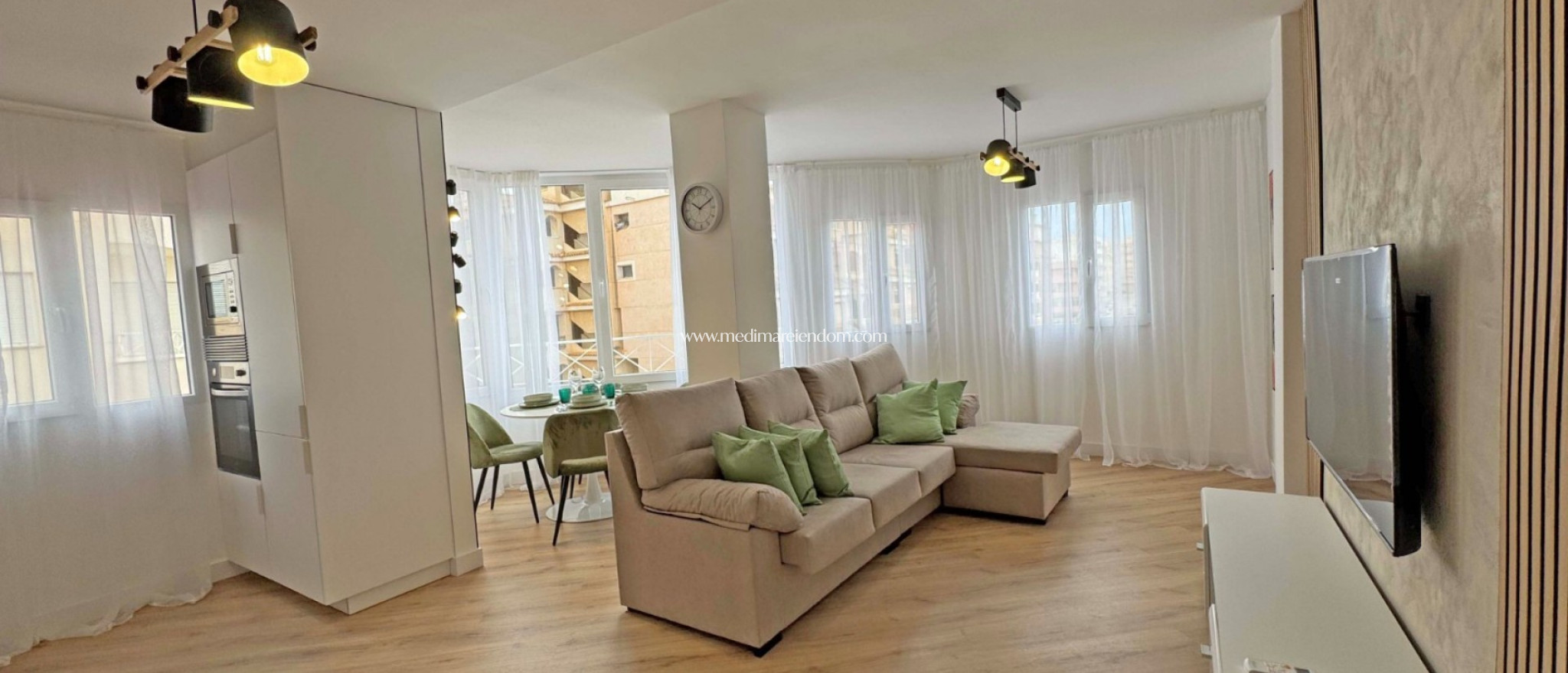 Resale - Apartment - Torrevieja - Parque las naciones