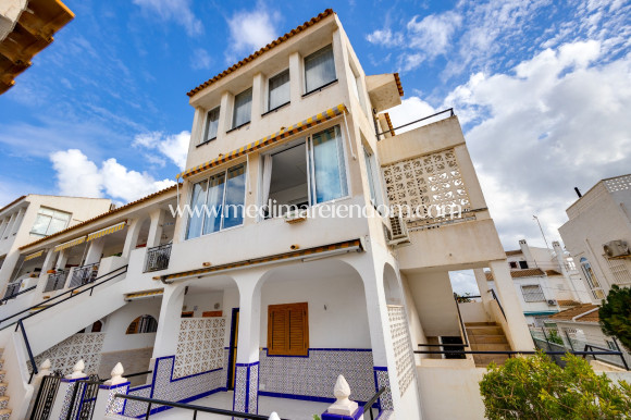 Resale - Apartment - Torrevieja - Playa De Los Locos