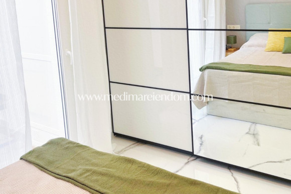 Resale - Apartment - Torrevieja - Playa del Cura