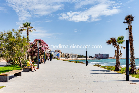 Resale - Apartment - Torrevieja - Playa Del Cura