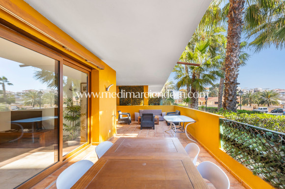 Resale - Apartment - Torrevieja - Punta Prima