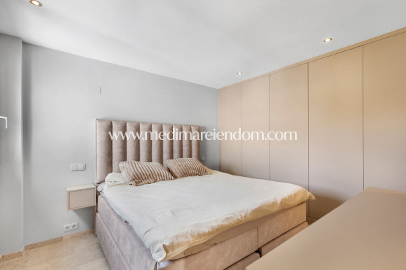 Resale - Apartment - Torrevieja - Punta Prima