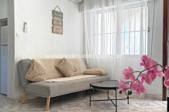 Resale - Apartment - Torrevieja - Torrelamata - La Mata