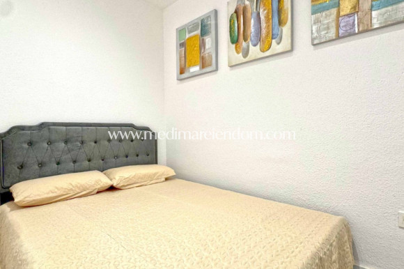 Resale - Apartment - Torrevieja - Torrevieja town
