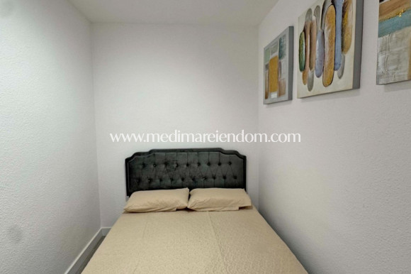 Resale - Apartment - Torrevieja - Torrevieja town