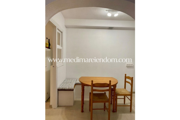 Resale - Bungalow - Orihuela Costa - Cabo Roig