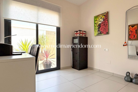 Resale - Bungalow - Orihuela Costa - Lomas de Cabo Roig