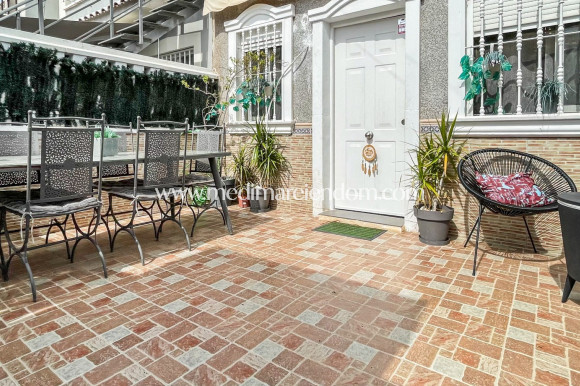 Resale - Bungalow - Torrevieja - La Siesta - El Salado -  Torreta