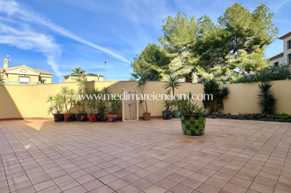 Resale - Detached Villa - Orihuela Costa - Villamartín