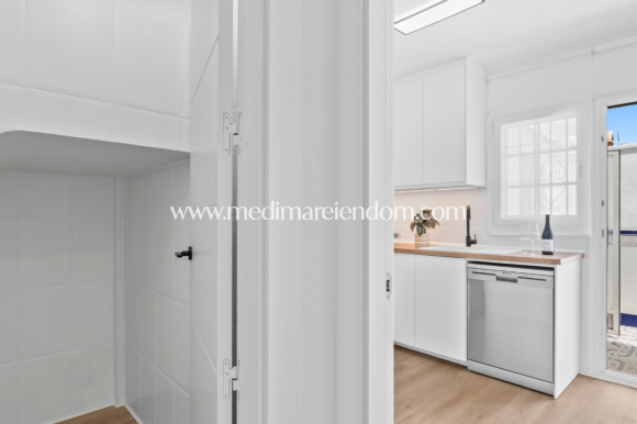 Resale - Detached Villa - Orihuela Costa - Villamartín