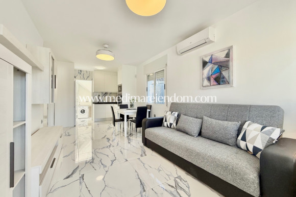 Resale - Semi-detached - Torrevieja - El Chaparral