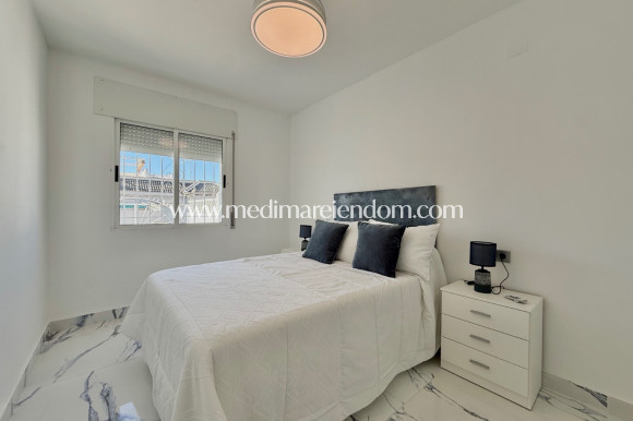 Resale - Semi-detached - Torrevieja - El Chaparral