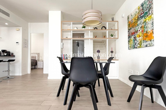 Resale - Semi Detached Villa - Orihuela Costa - Los Dolses