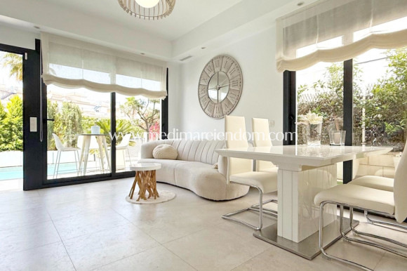 Resale - Semi Detached Villa - Orihuela Costa - Villamartín