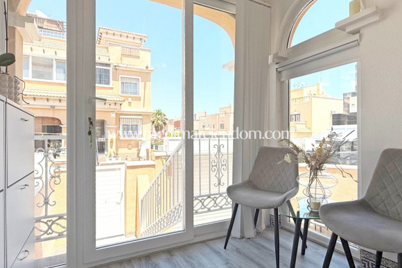 Resale - Townhouse - Orihuela Costa - Villamartín