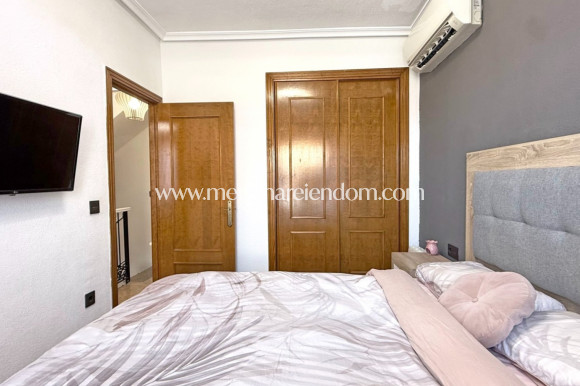 Resale - Townhouse - Orihuela Costa - Villamartín