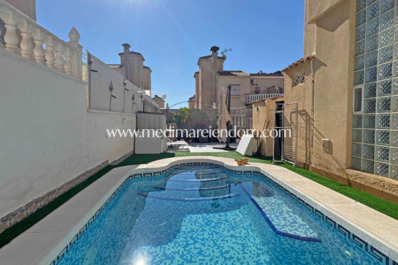 Resale - Townhouse - Orihuela Costa - Villamartín