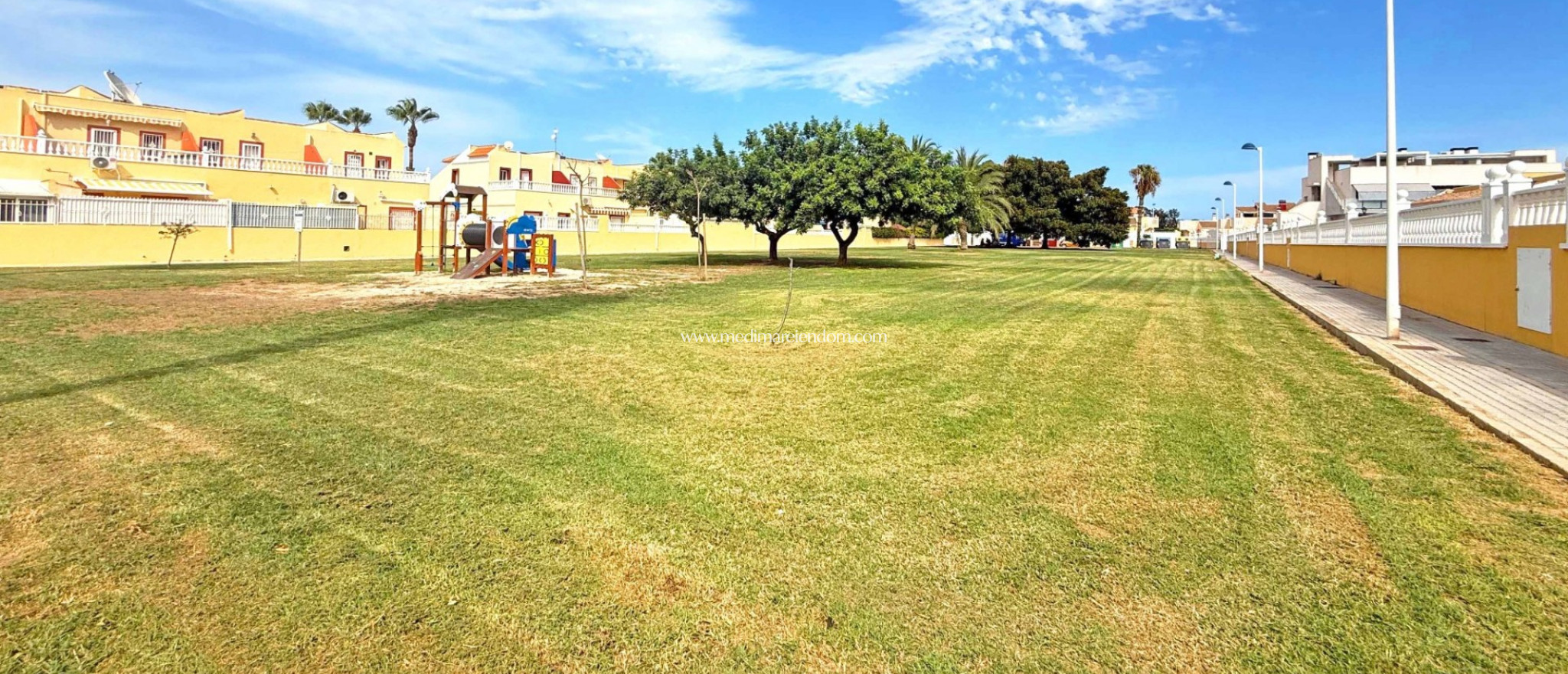 Resale - Townhouse - Torrevieja - La Siesta - El Salado -  Torreta