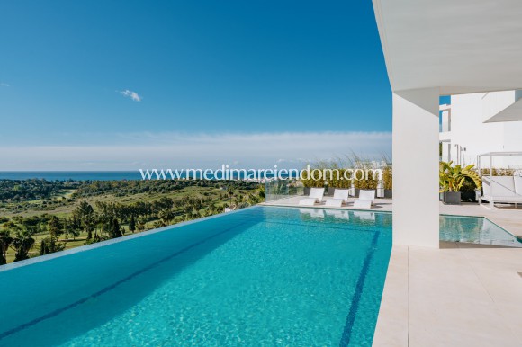 Resale - Villa - Benahavis