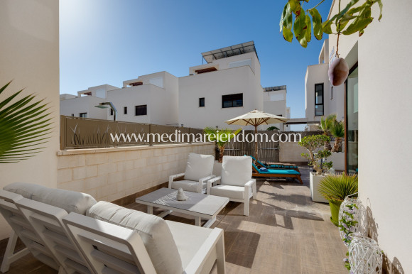 Resale - Villa - Ciudad Quesada