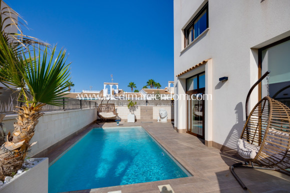 Resale - Villa - Ciudad Quesada