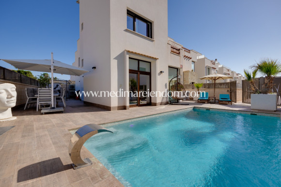 Resale - Villa - Ciudad Quesada