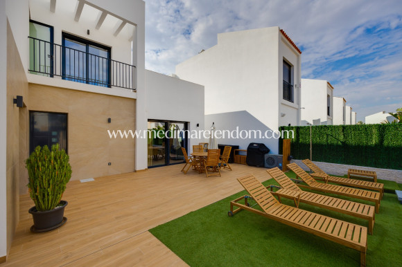 Resale - Villa - Ciudad Quesada