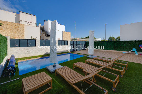 Resale - Villa - Ciudad Quesada