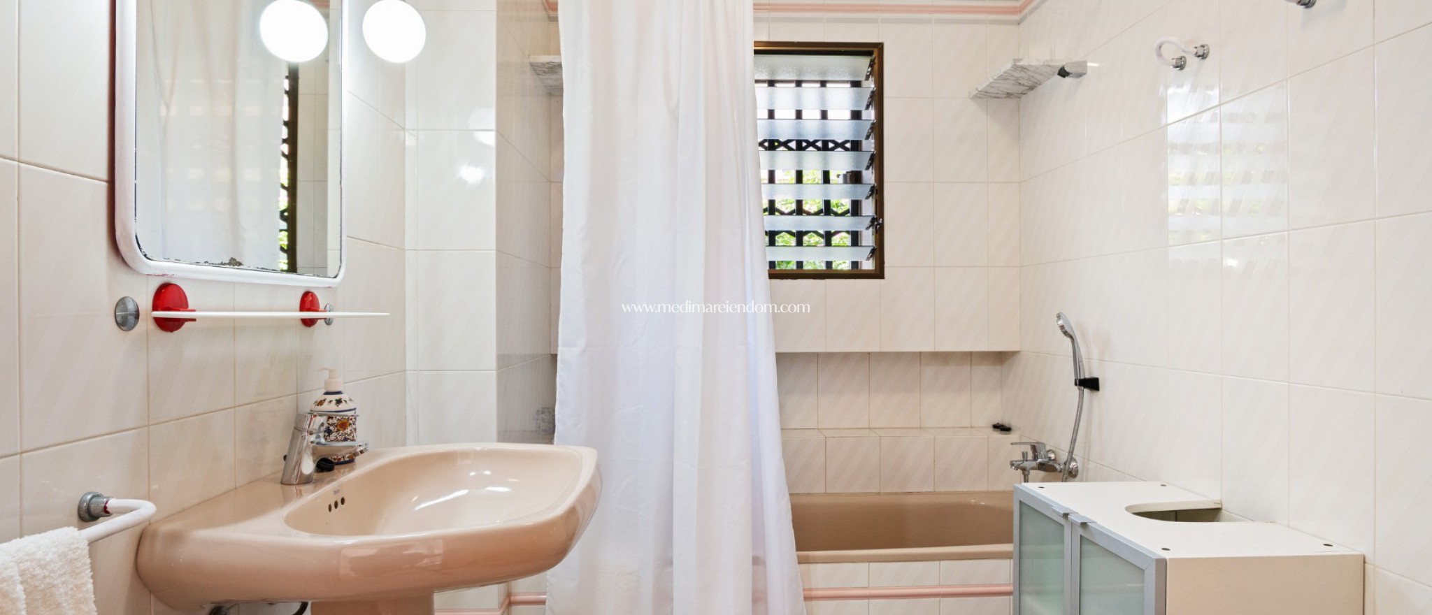 Resale - Villa - Orihuela Costa - Campoamor