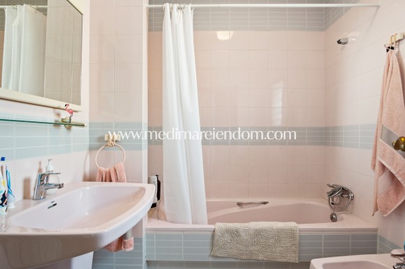 Resale - Villa - Orihuela Costa - Campoamor