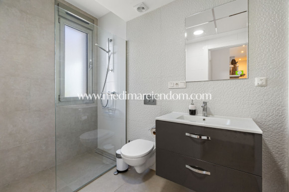 Resale - Villa - Orihuela - Villamartin