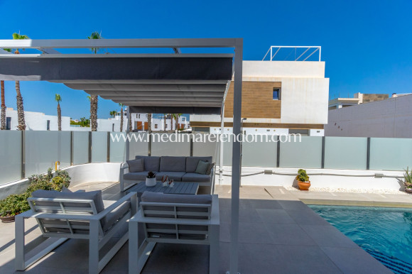Resale - Villa - Orihuela - Villamartin