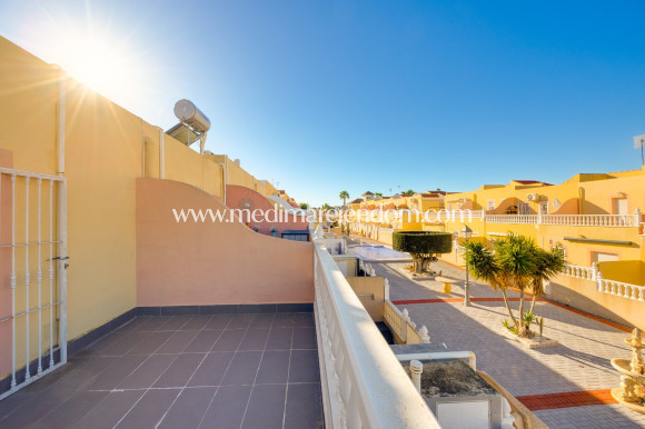 Resale - Villa - Orihuela - Villamartin