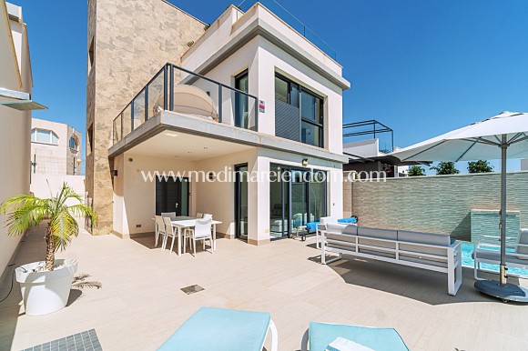 Resale - Villa - San Miguel de Salinas