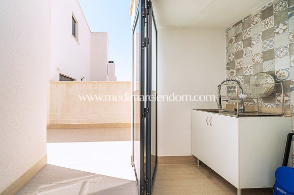 Resale - Villa - San Miguel de Salinas