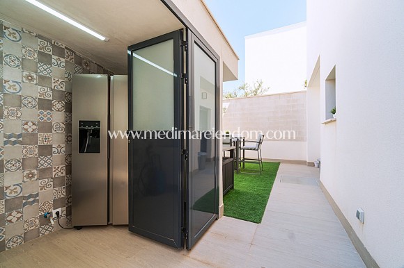 Resale - Villa - San Miguel de Salinas