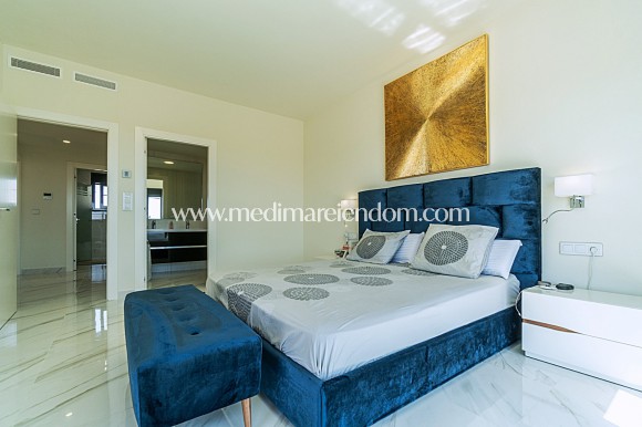 Resale - Villa - San Miguel de Salinas