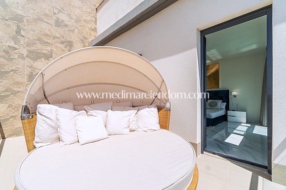 Resale - Villa - San Miguel de Salinas