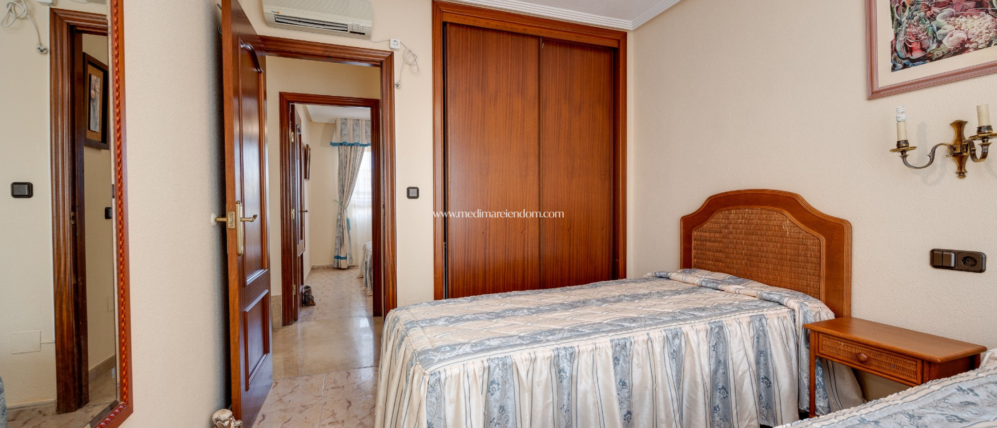 Resale - Villa - Torrevieja - El Chaparal