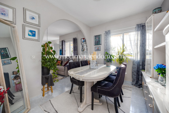 Resale - Villa - Torrevieja - El Chaparral