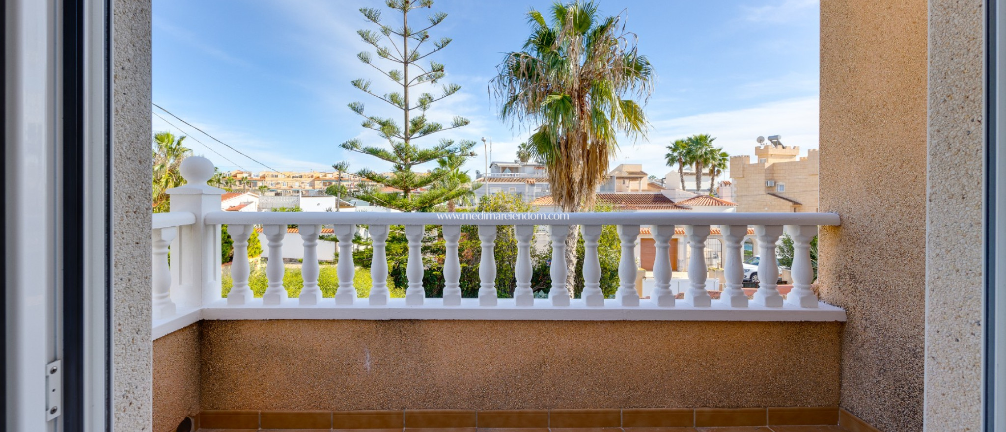 Resale - Villa - Torrevieja - El Chaparral