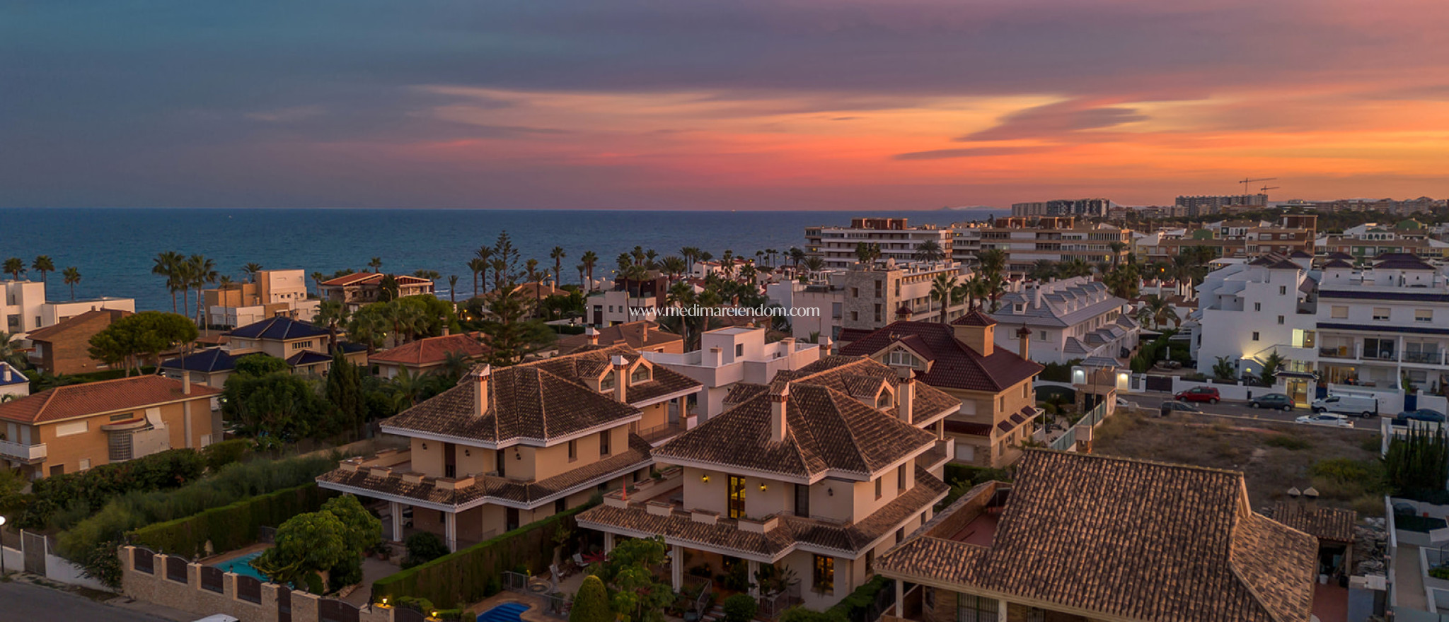 Resale - Villa - Torrevieja - La Veleta