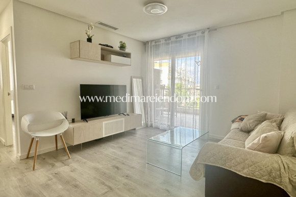 Reventa - Apartamento - Orihuela Costa - Villamartín