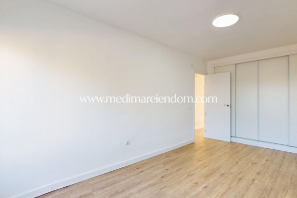 Reventa - Apartamento - Orihuela Costa - Villamartín