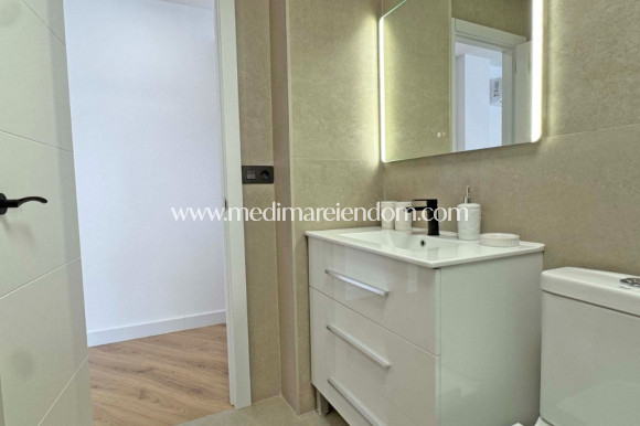 Reventa - Apartamento - Torrevieja - Parque las naciones