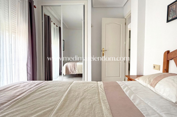Reventa - Apartamento - Torrevieja - Playa de los Locos
