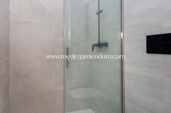 Reventa - Apartamento - Torrevieja - Playa del Cura