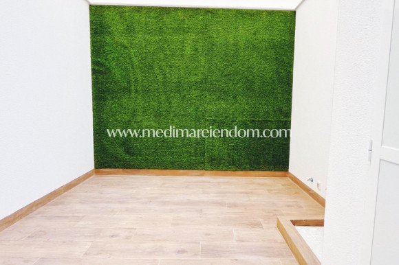 Reventa - Apartamento - Torrevieja - Playa del Cura