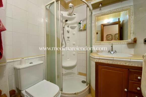 Reventa - Apartamento - Torrevieja - Playa Del Cura